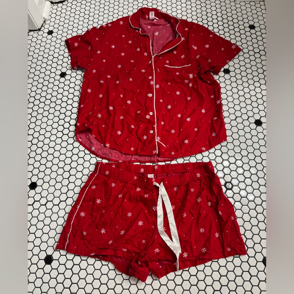 Victoria’s Secret Red Pajama Set w White Accents size large